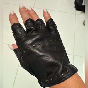 Black Leather Studded Gloves by Nordstrom size M